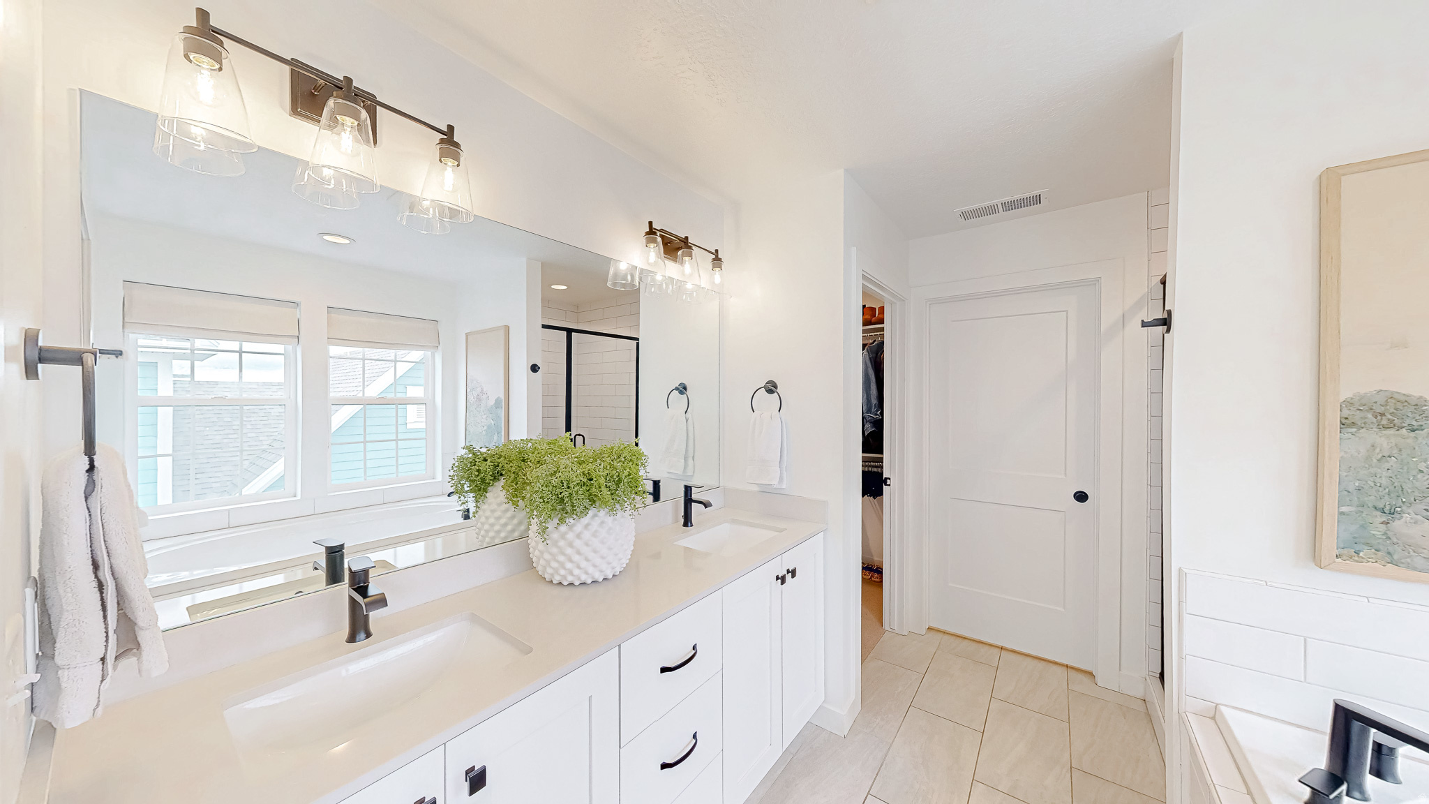 DAYBREAK - Residential