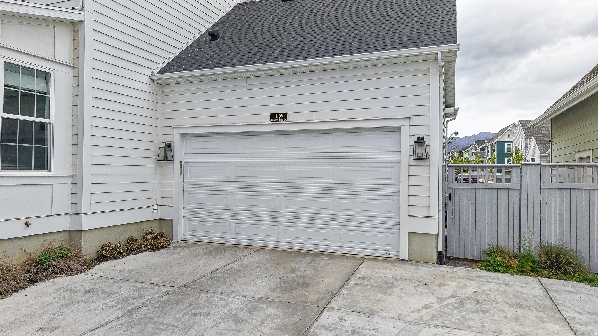 DAYBREAK - Residential