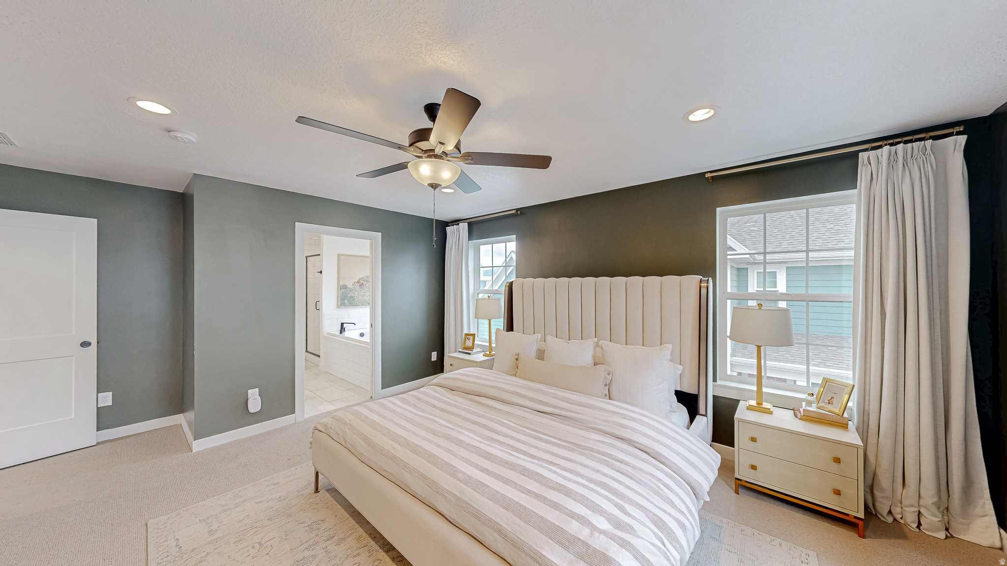 DAYBREAK - Residential