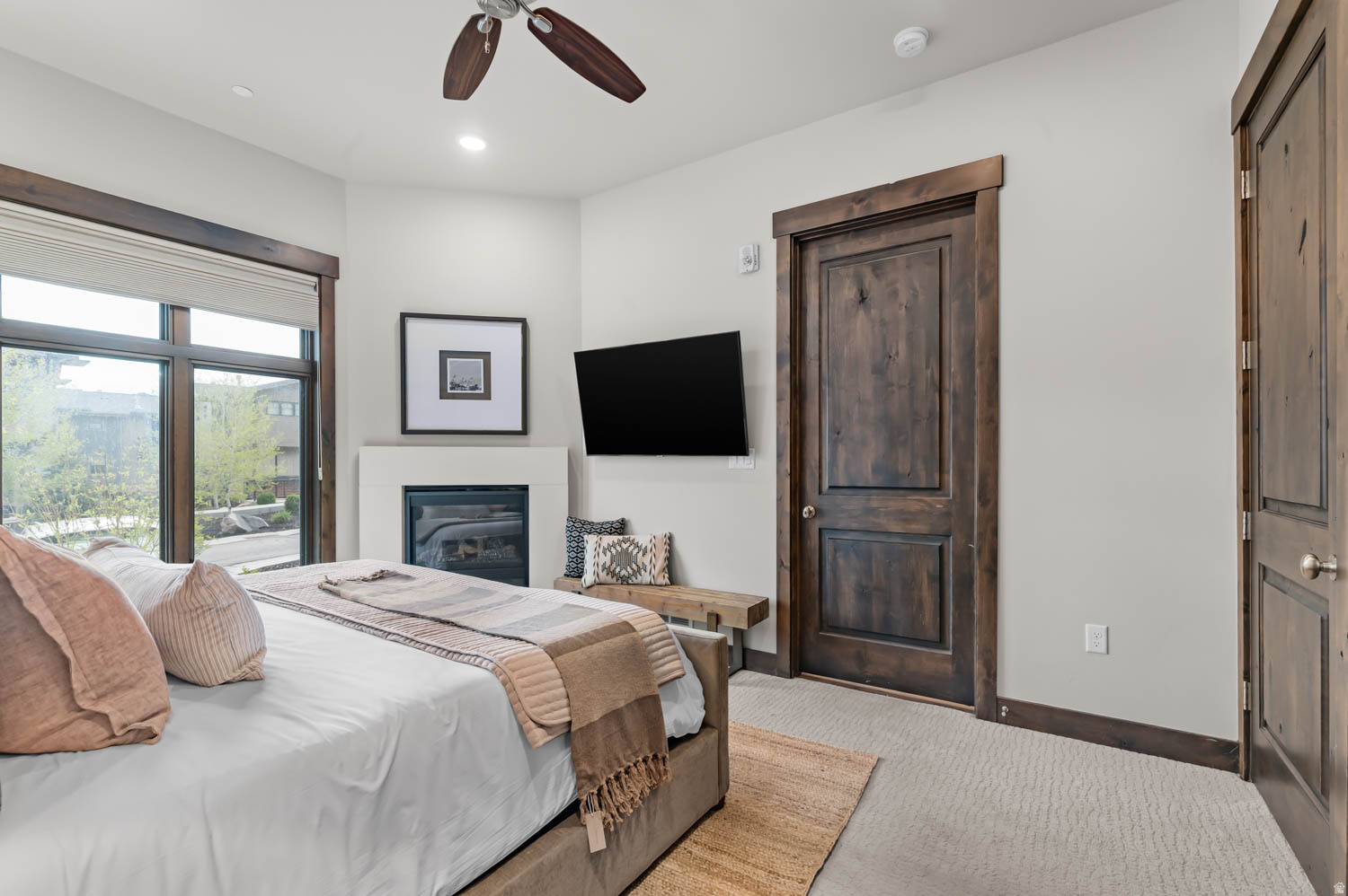 THE LOFTS AT BLCKSTO - Residential