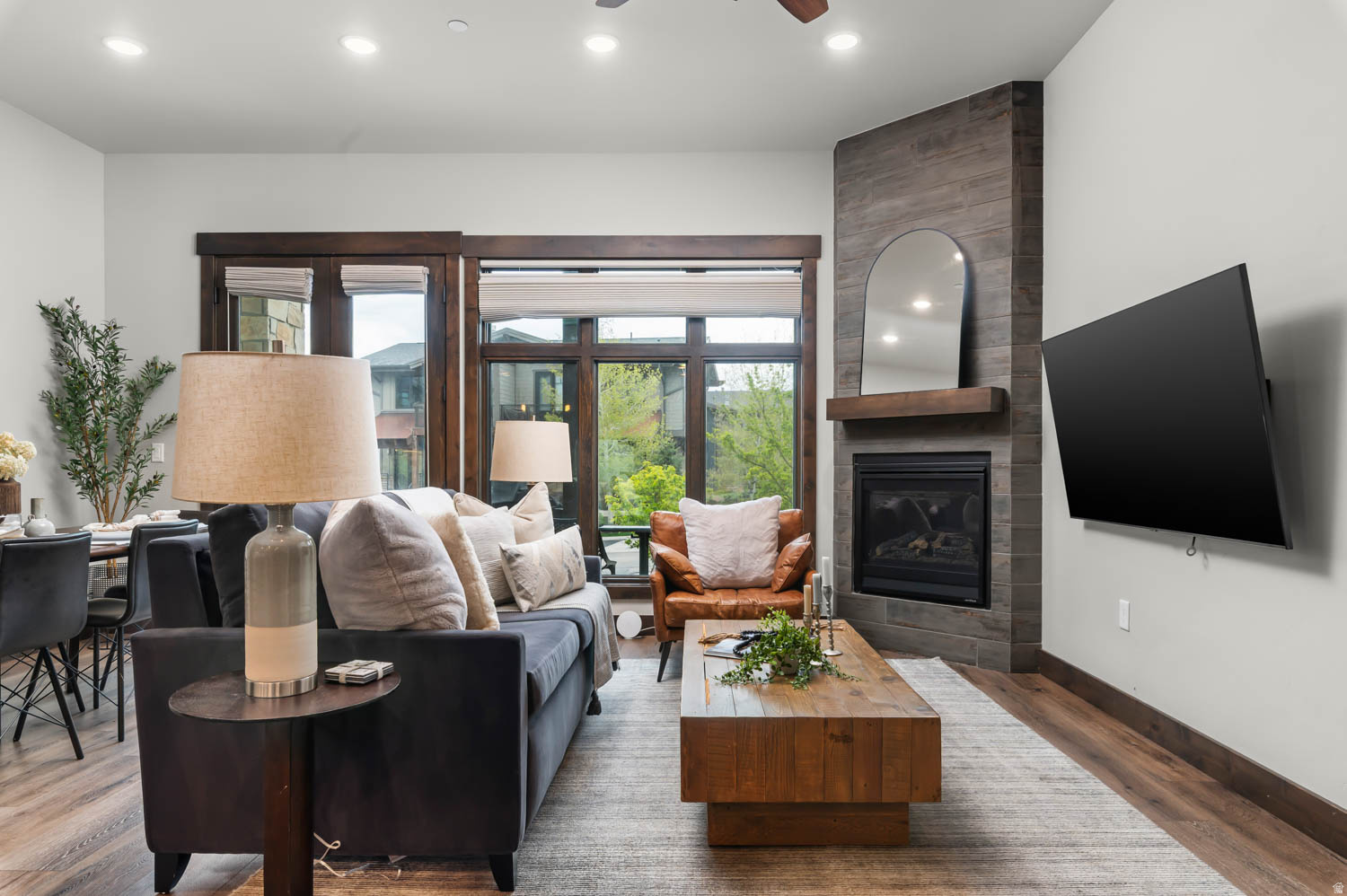 THE LOFTS AT BLCKSTO - Residential