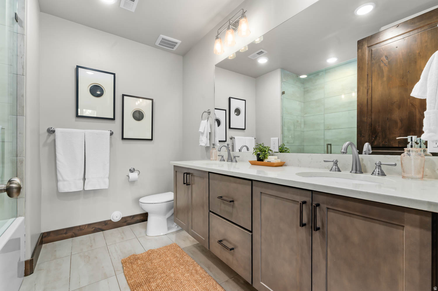 THE LOFTS AT BLCKSTO - Residential