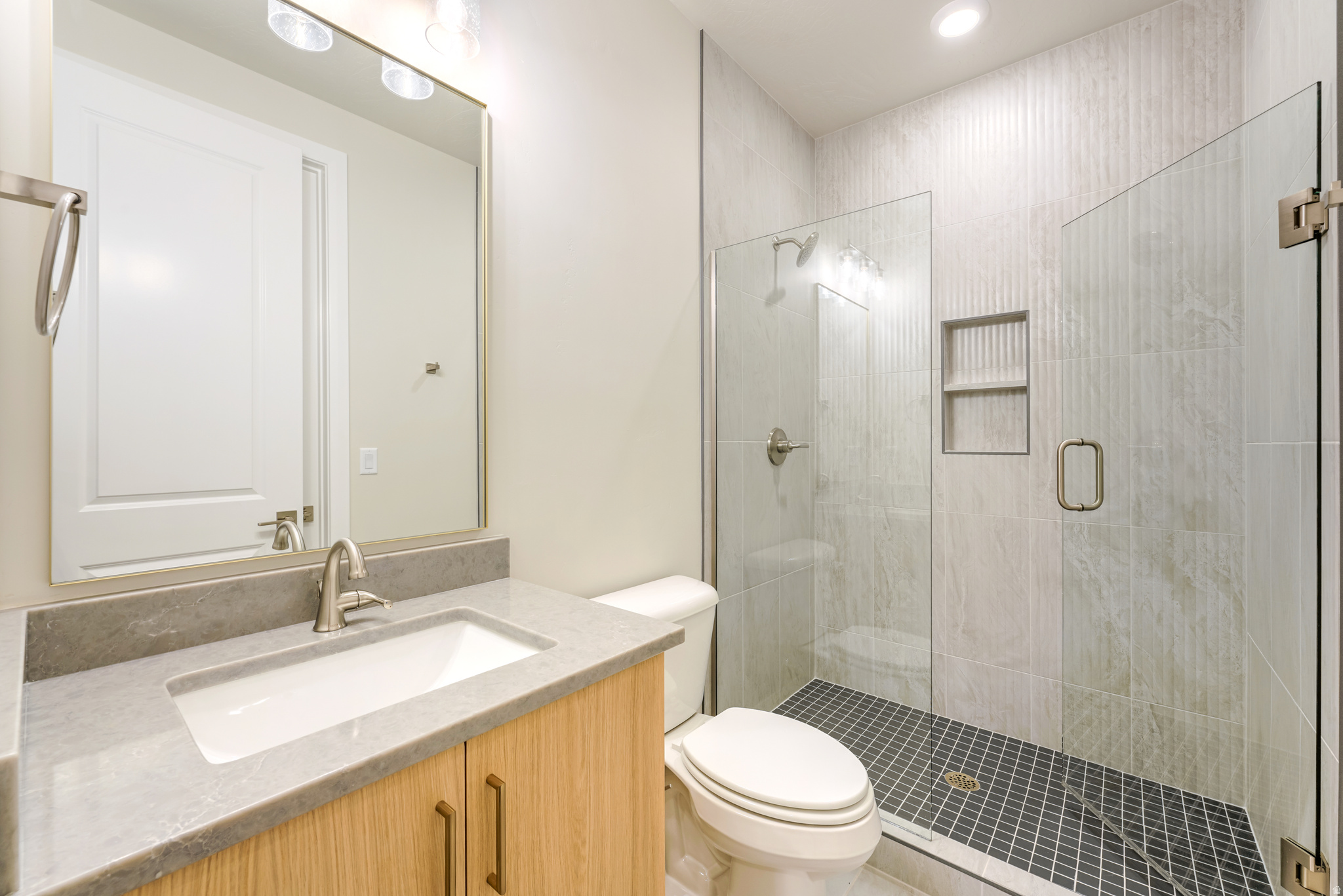 ATKINVILLE TOWNHOMES AT DESERT COLOR - Residential