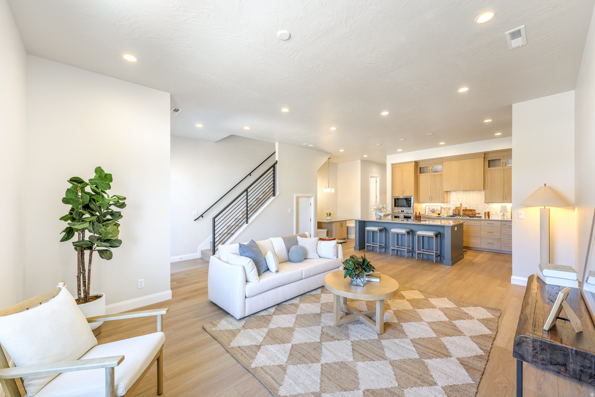 ATKINVILLE TOWNHOMES AT DESERT COLOR - Residential