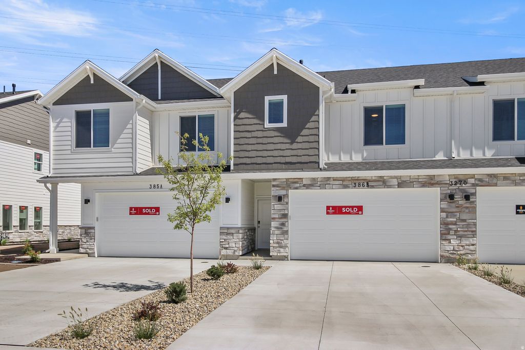 Photo of 718 W 750 N, Smithfield, UT 84335 (MLS # 2161892)