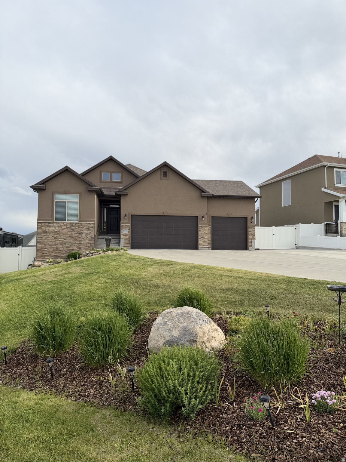 DIAMOND SUMMIT UNIT 1 - Residential