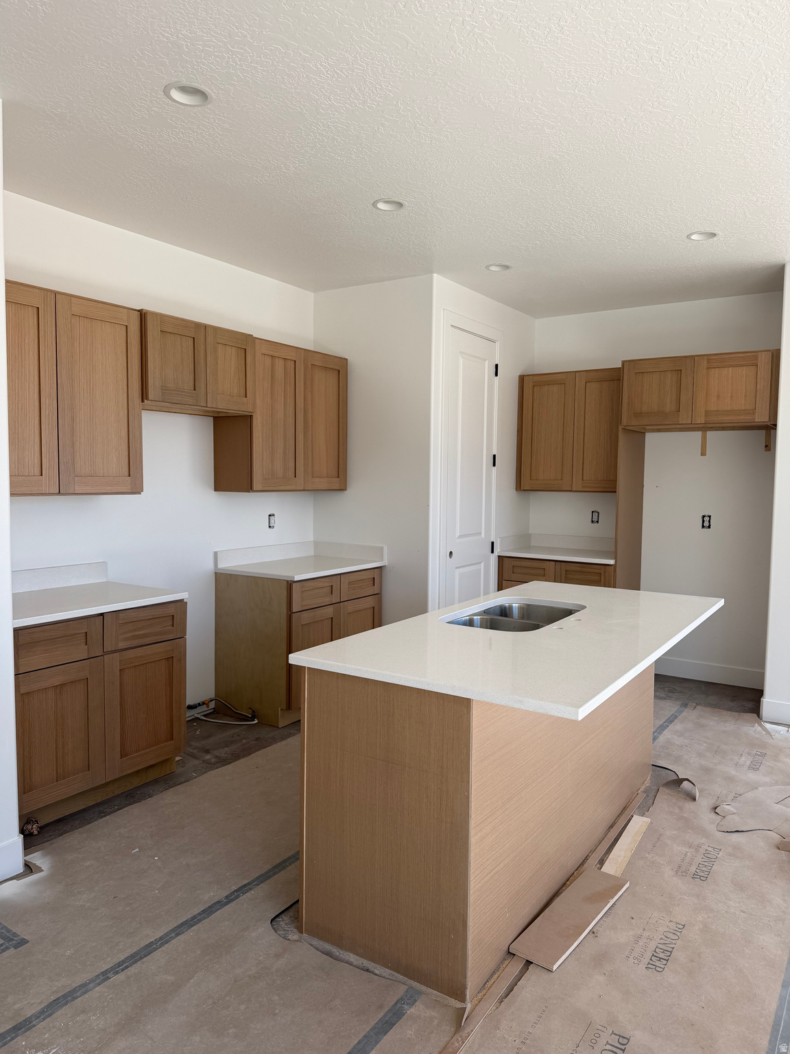 VALLEY GATE - Residential