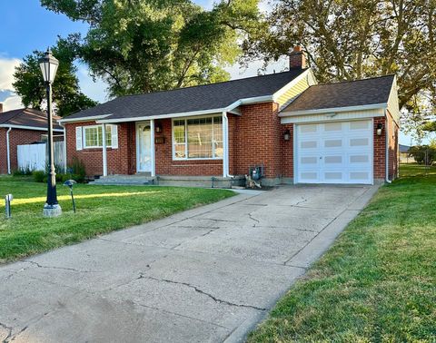 571 E BEN LOMOND AVE South Ogden UT 84403