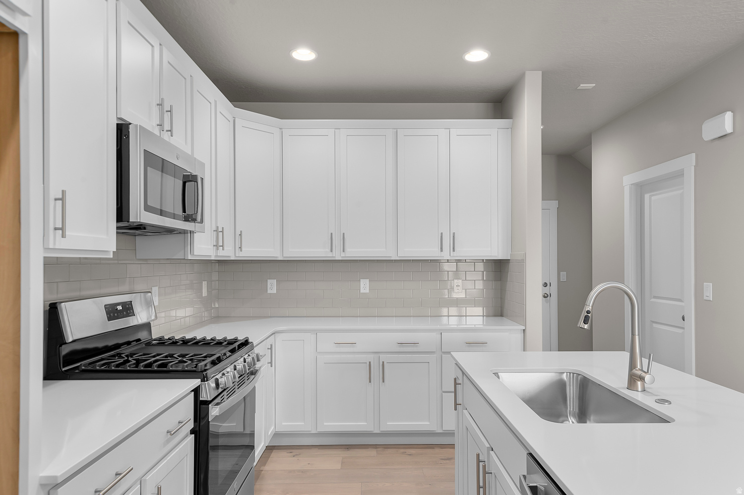 DRY CREEK HIGHLANDS TOWNS 182 - Residential