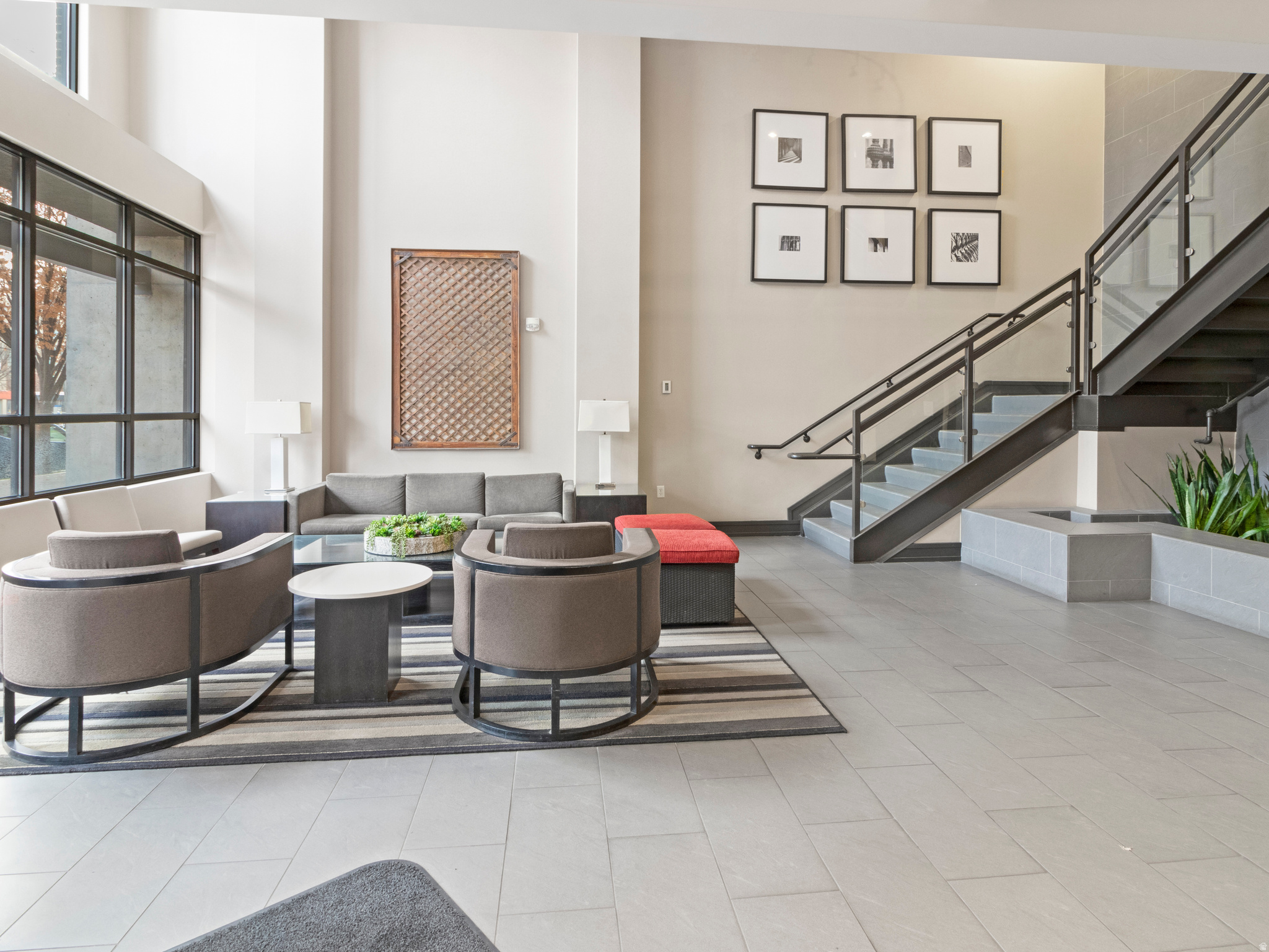 THE METRO - Residential