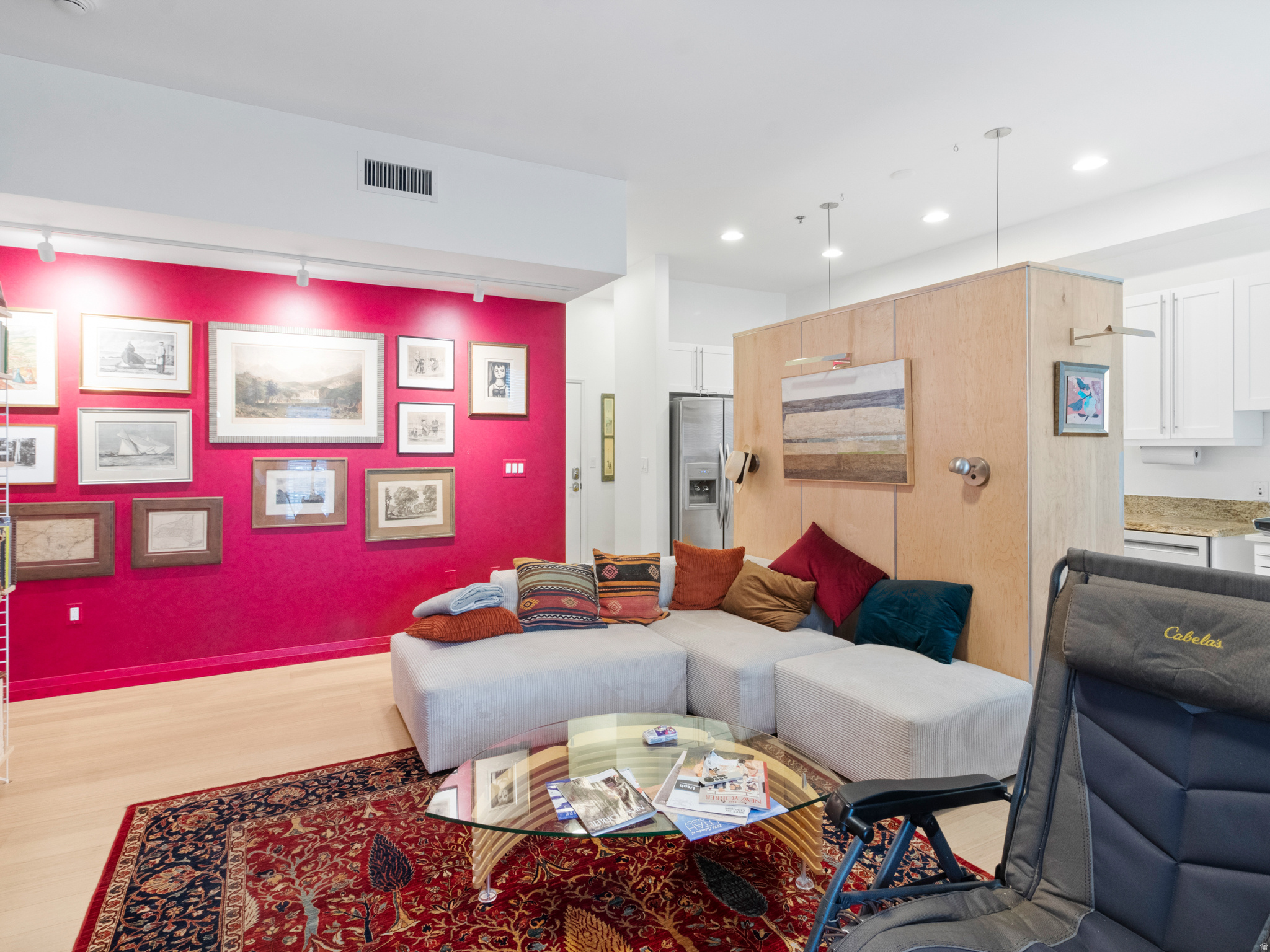 THE METRO - Residential