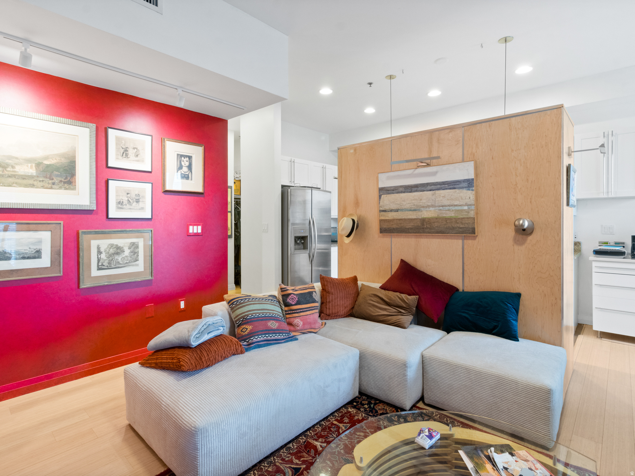 THE METRO - Residential