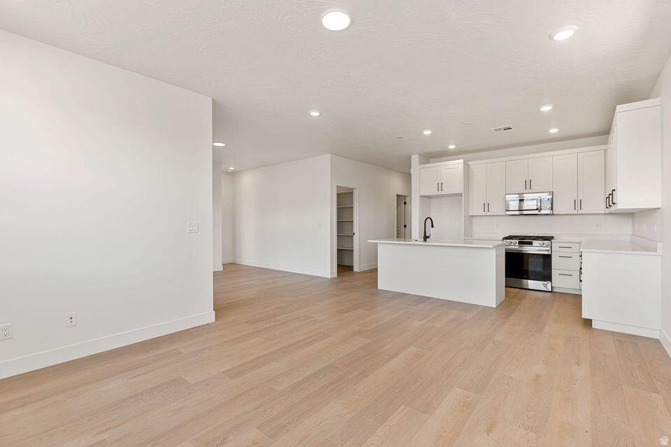 LEGACY AT SAND HOLLOW - Residential