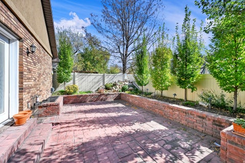 Tiny photo for 1358 E HEATHERTON CIR, Murray, UT 84121 (MLS # 2173432)