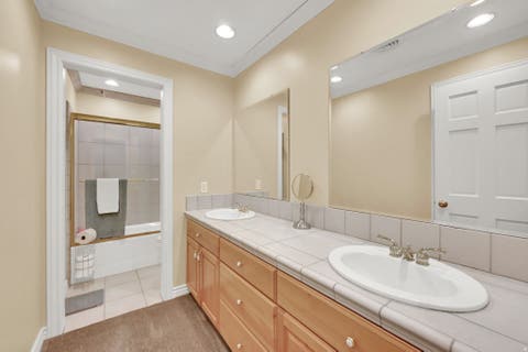 Tiny photo for 1358 E HEATHERTON CIR, Murray, UT 84121 (MLS # 2173432)