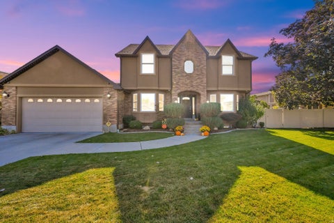 Tiny photo for 1358 E HEATHERTON CIR, Murray, UT 84121 (MLS # 2173432)