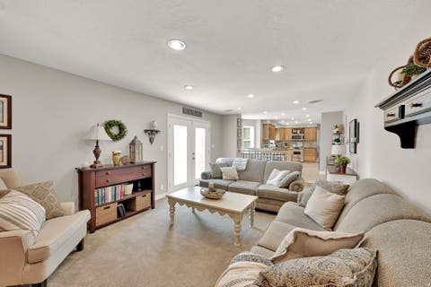Tiny photo for 1358 E HEATHERTON CIR, Murray, UT 84121 (MLS # 2173432)