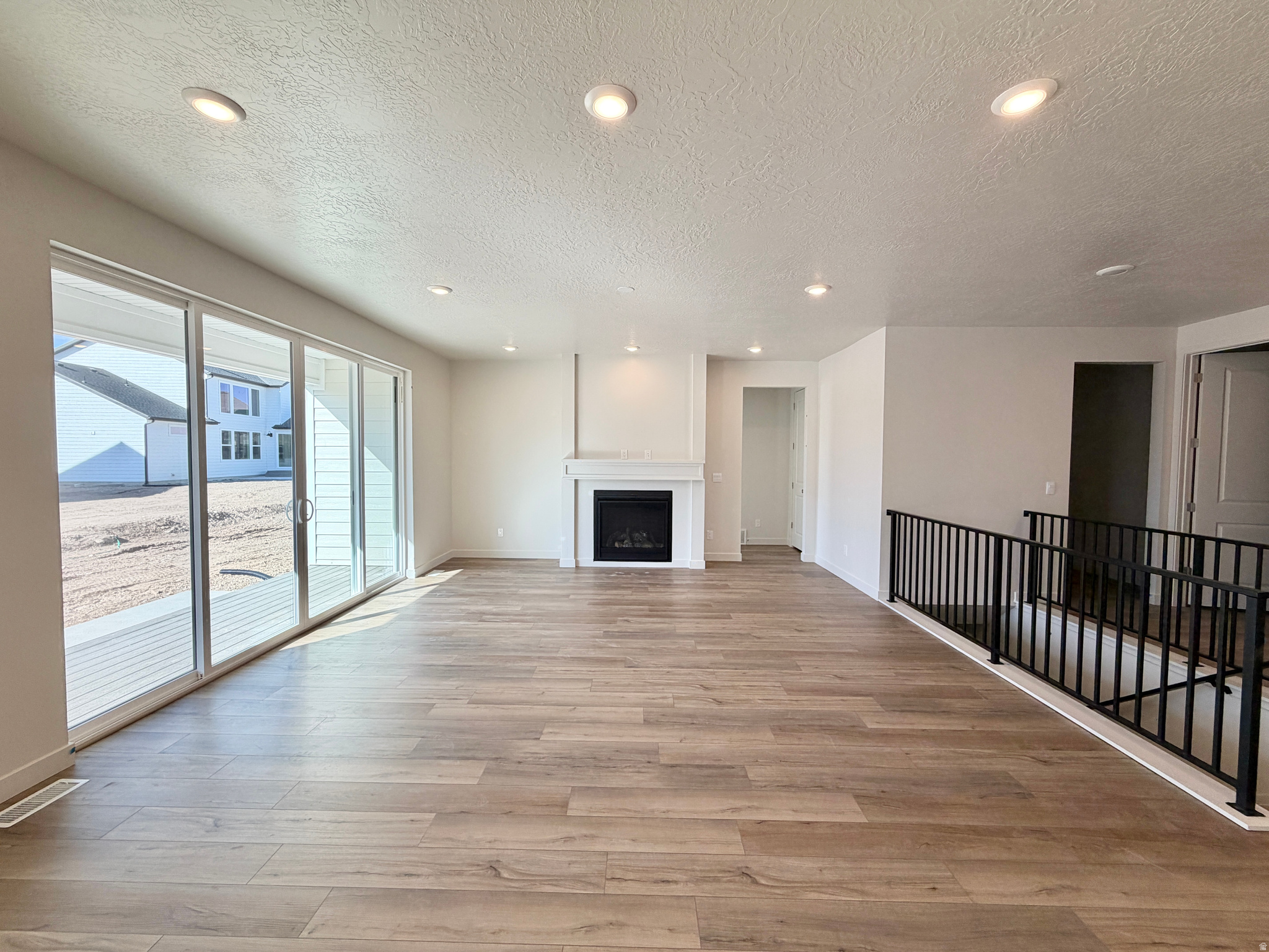 FIREFLY - Residential