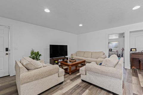 Tiny photo for 2786 S 1260 W, Syracuse, UT 84075 (MLS # 2155416)