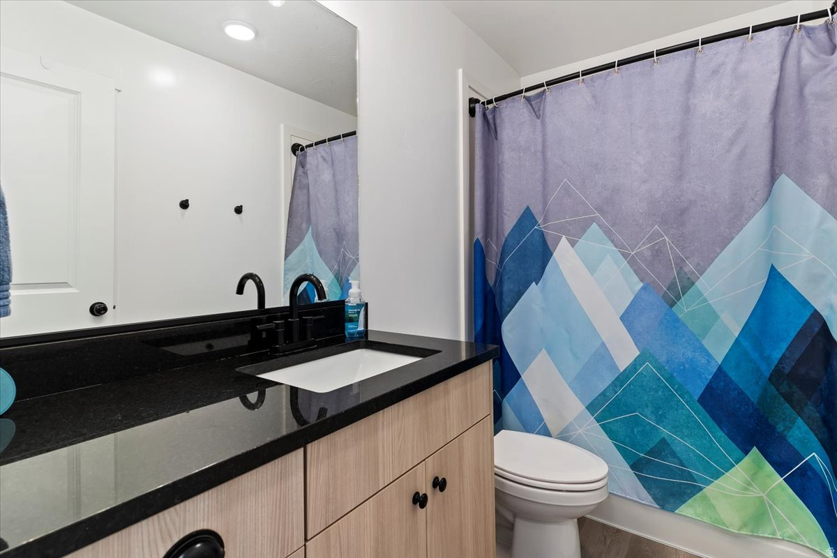 HART ESTATES - Residential