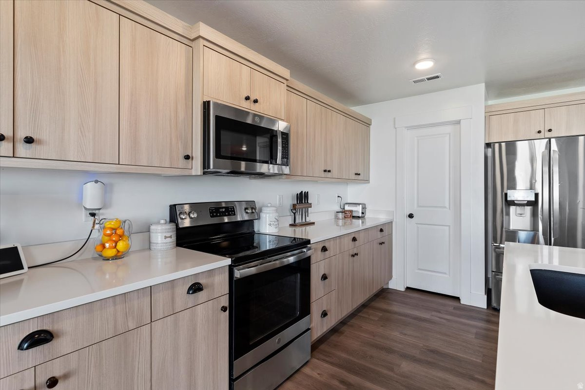 HART ESTATES - Residential