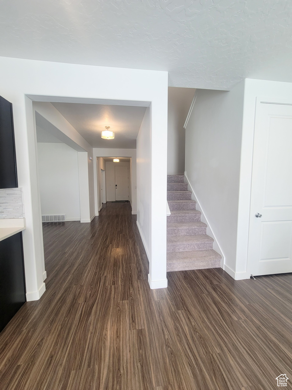 WOOD HOLLOW ESTATES - Residential