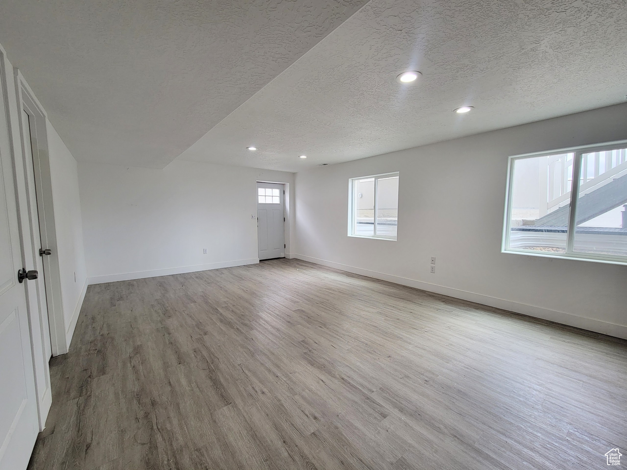 WOOD HOLLOW ESTATES - Residential