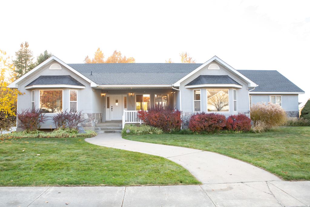 Photo of 1550 E 2025 N, North Logan, UT 84341 (MLS # 2124323)