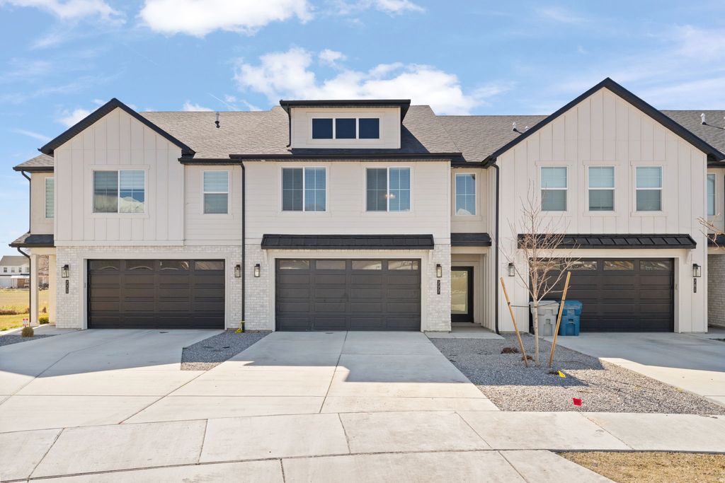 Photo of 777 W 700 S, American Fork, UT 84003 (MLS # 2142967)