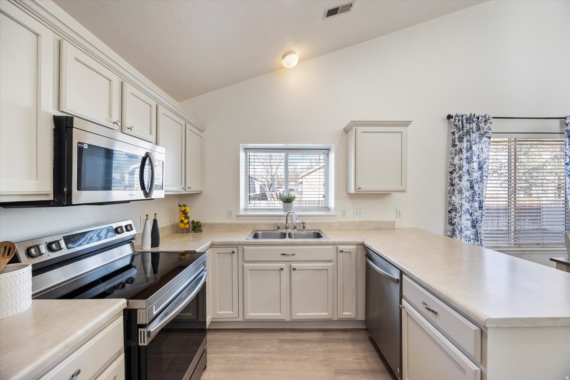 CARTER CROSSING - Residential