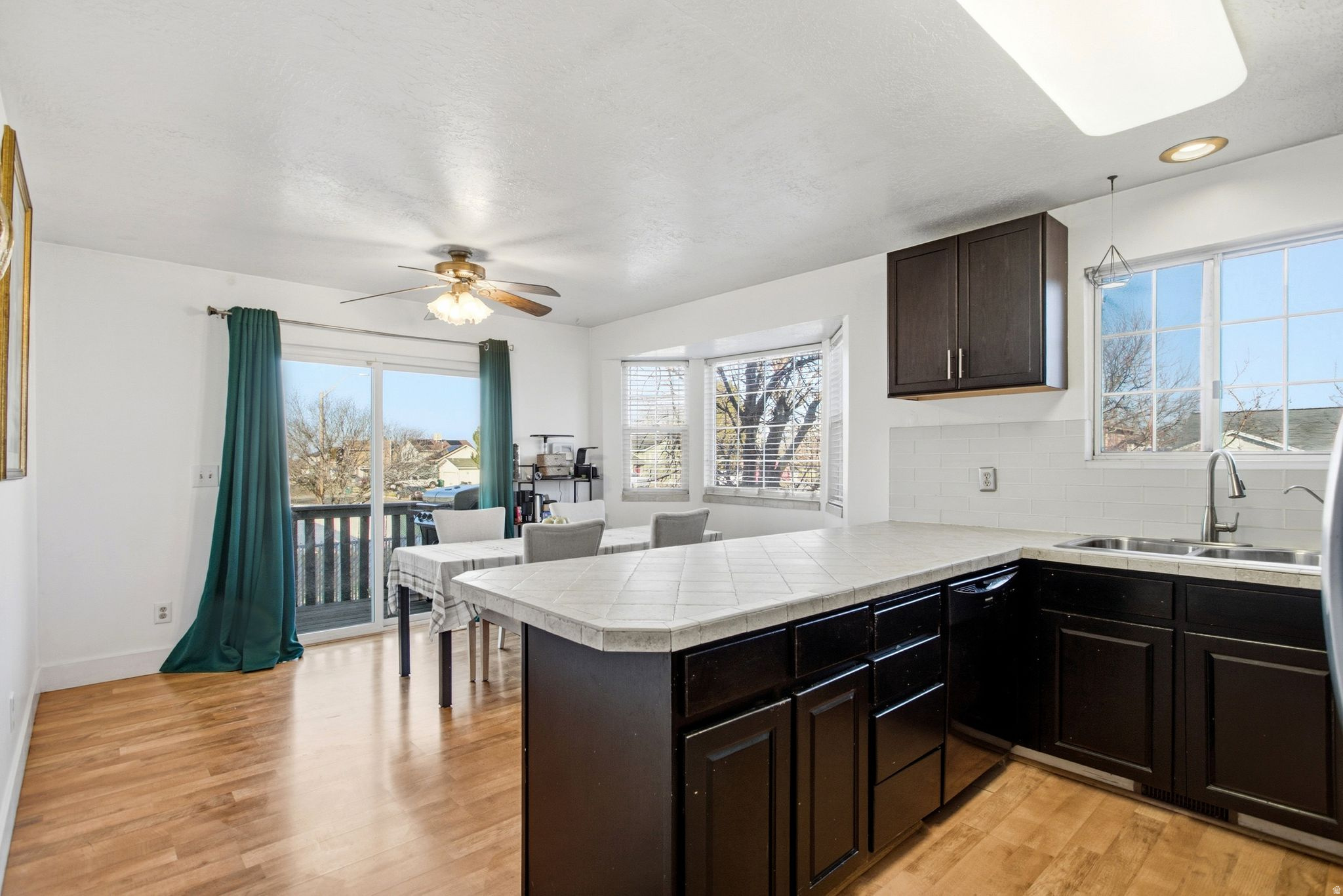 ALAND OF HONEY - Residential