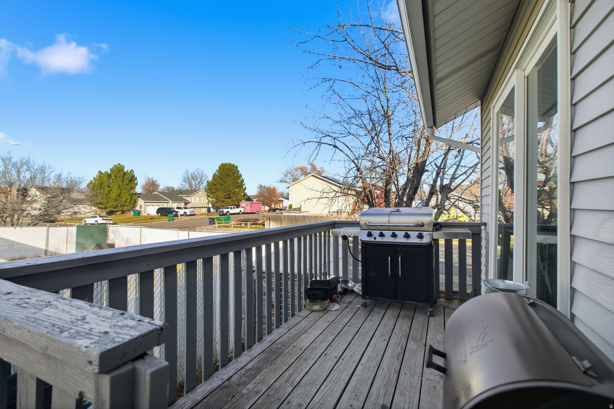 ALAND OF HONEY - Residential