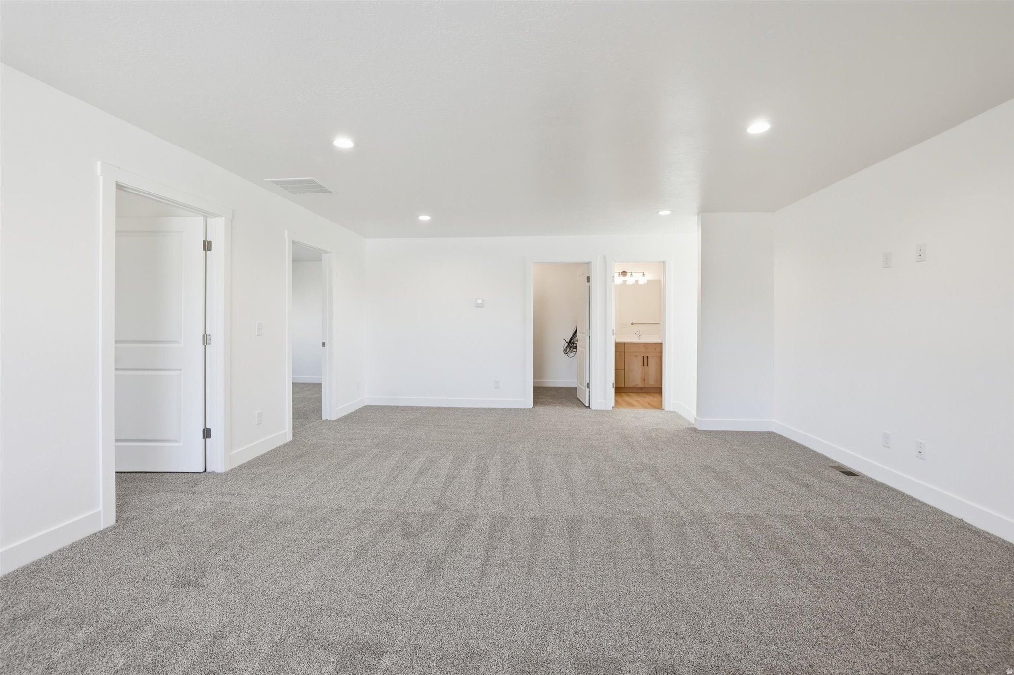 RICHMOND VILLAGE - Residential