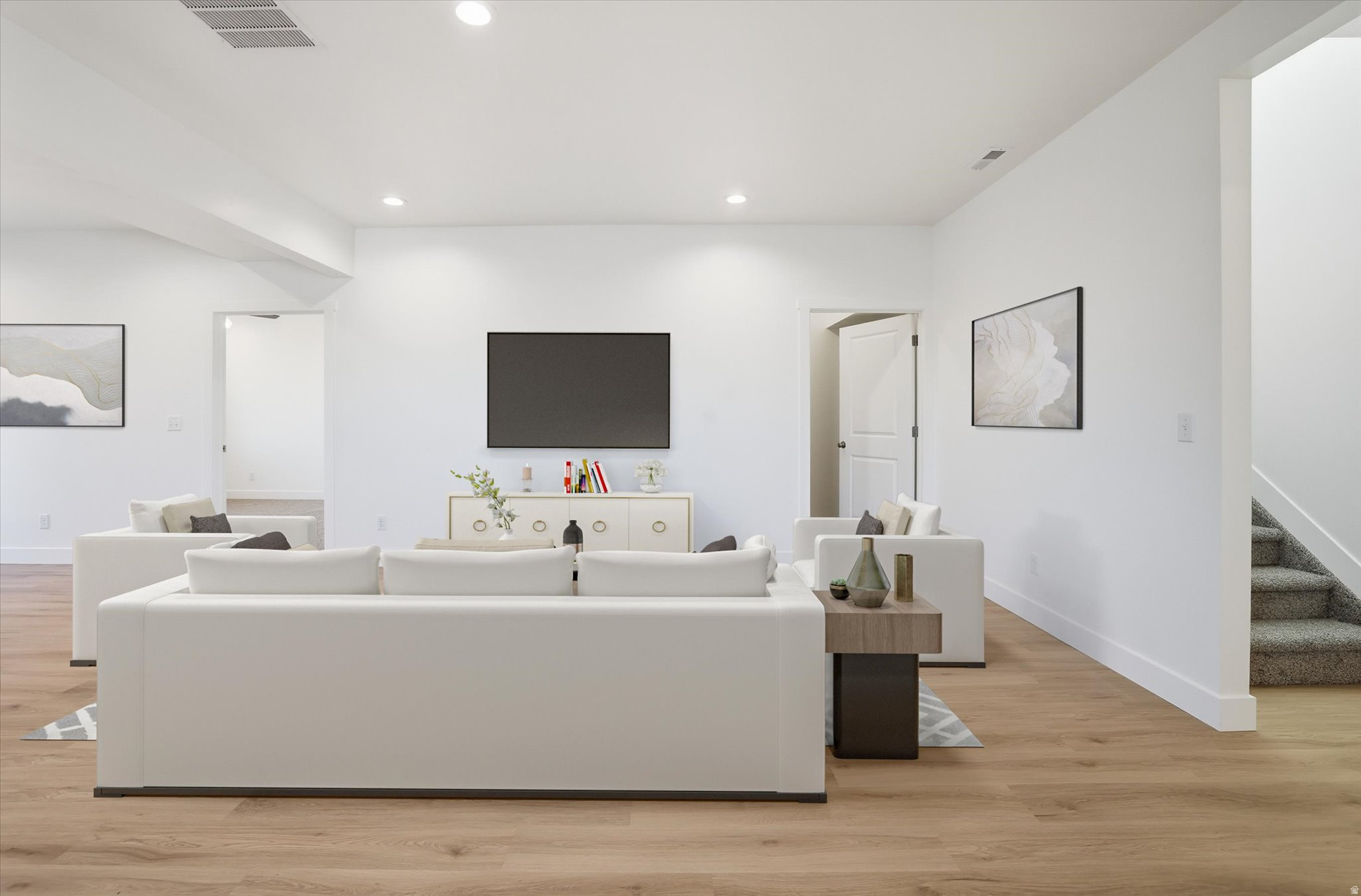 RICHMOND VILLAGE - Residential