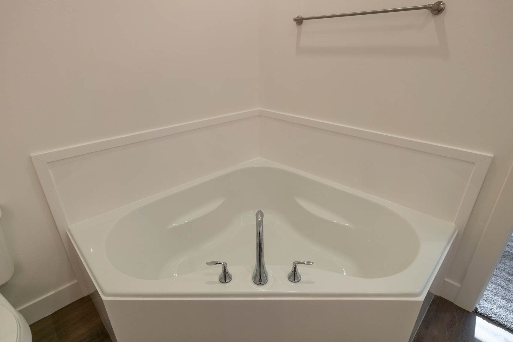 RICHMOND VILLAGE - Residential