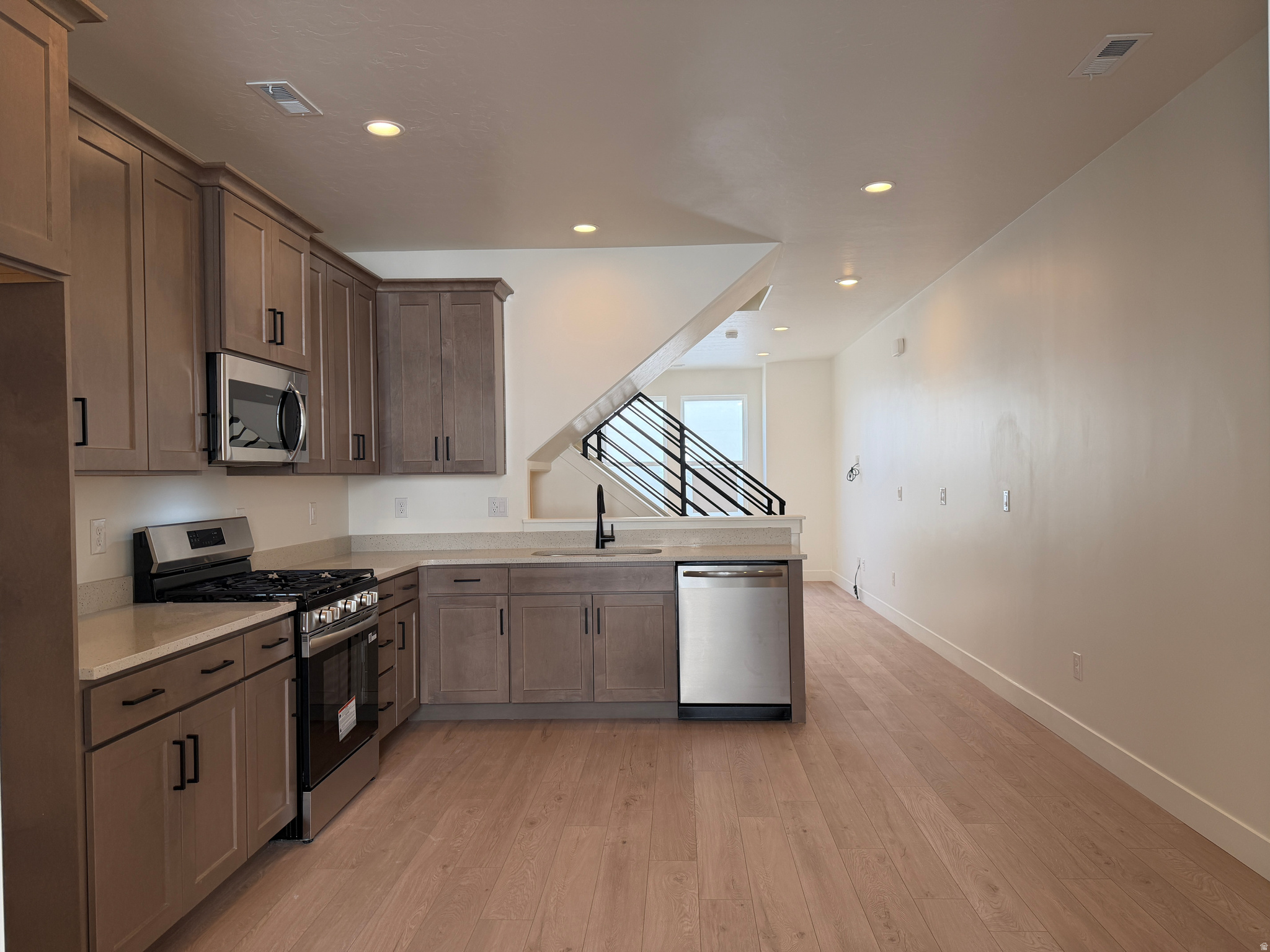 DOWNTOWN DAYBREAK - Residential