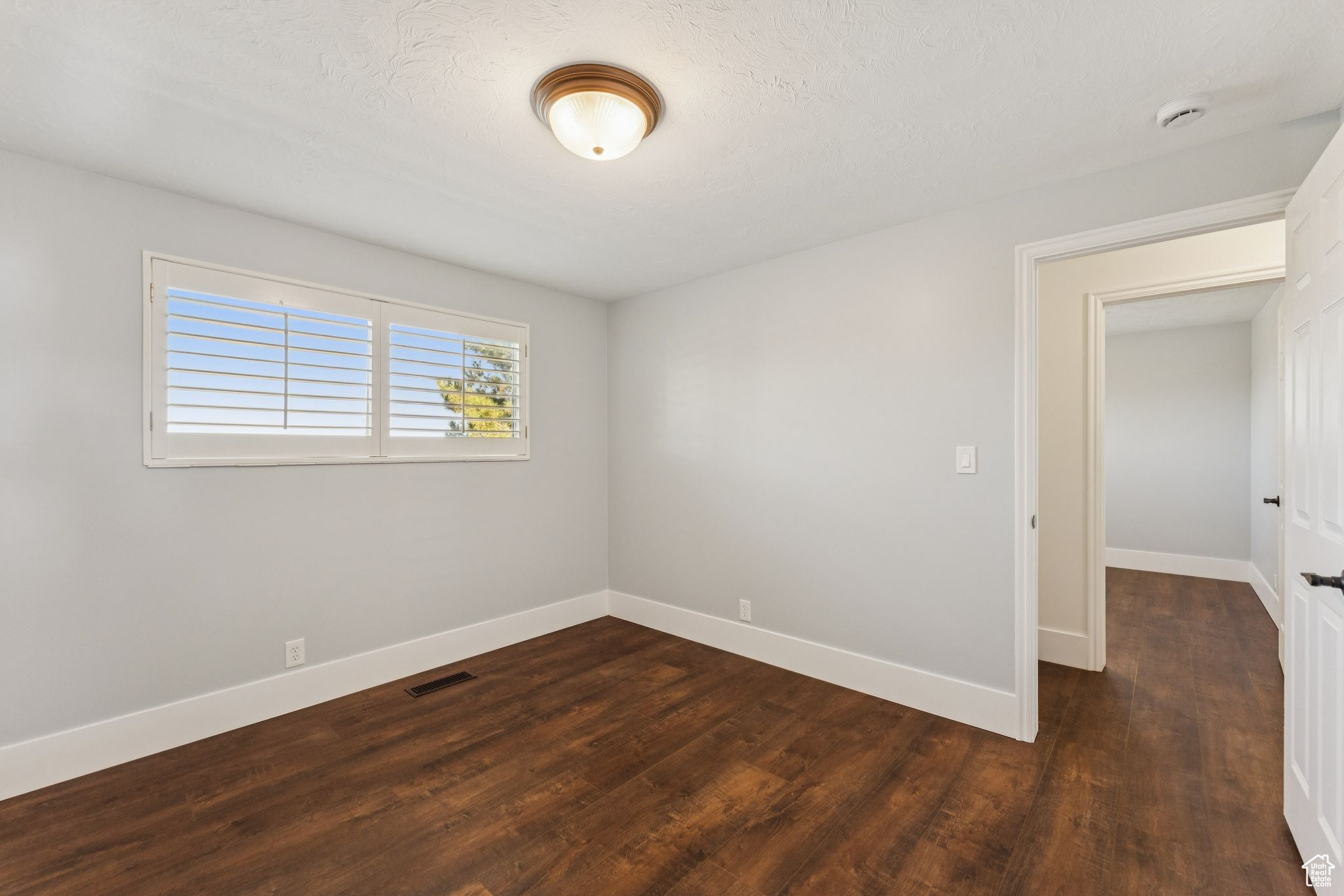 OAKRIDGE MANOR - Residential
