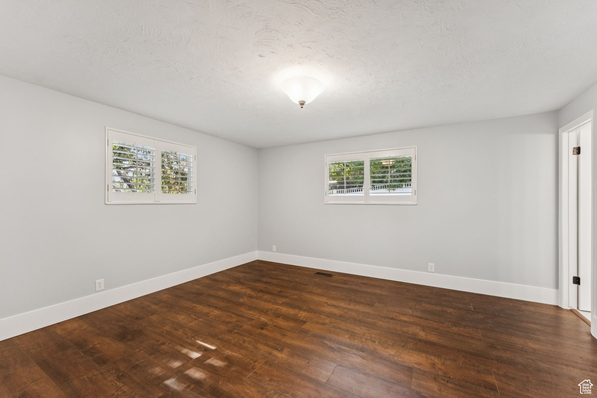 OAKRIDGE MANOR - Residential