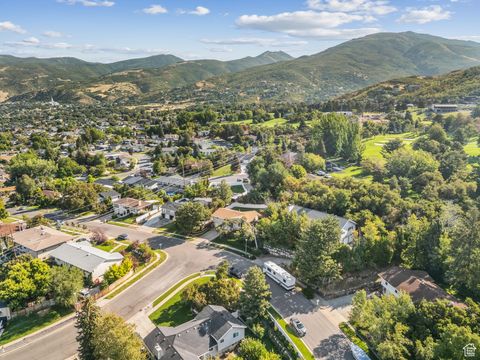Tiny photo for 2423 S ELAINE DR E, Bountiful, UT 84010 (MLS # 2109585)