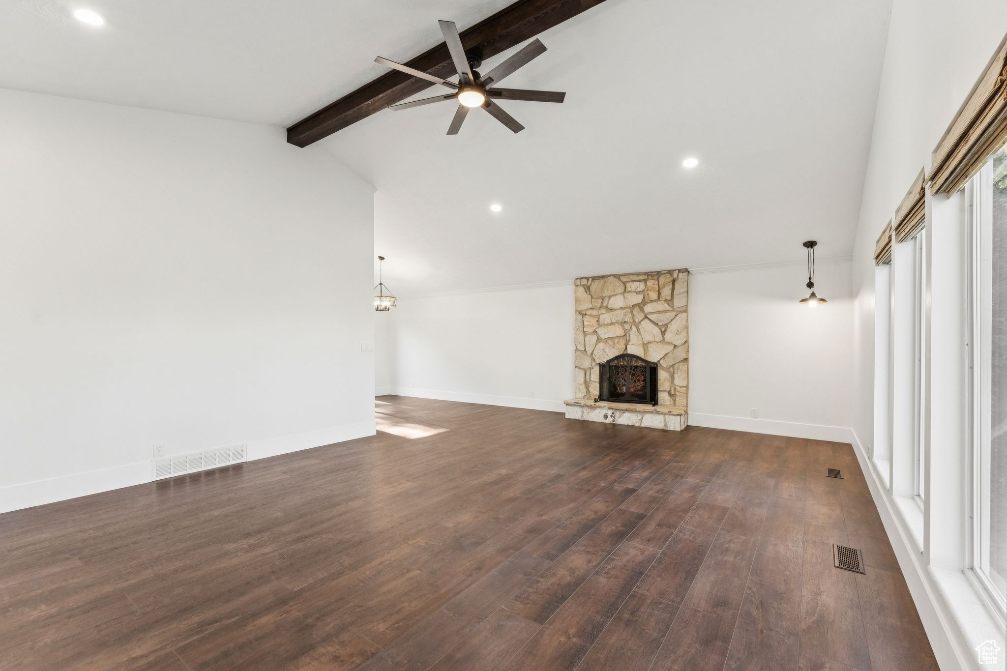 OAKRIDGE MANOR - Residential