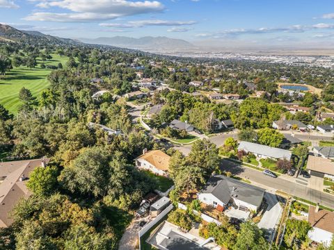 Tiny photo for 2423 S ELAINE DR E, Bountiful, UT 84010 (MLS # 2109585)