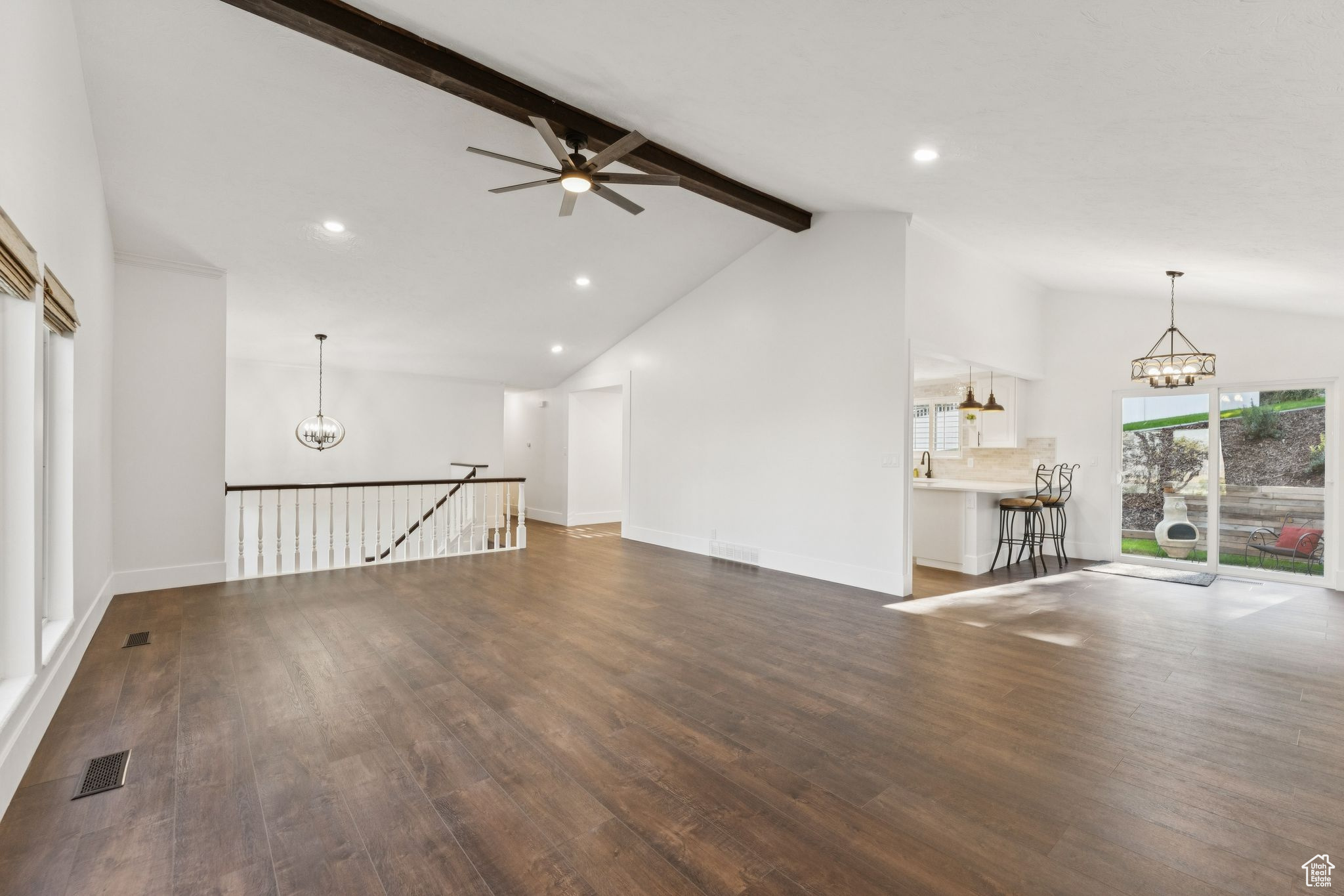 OAKRIDGE MANOR - Residential