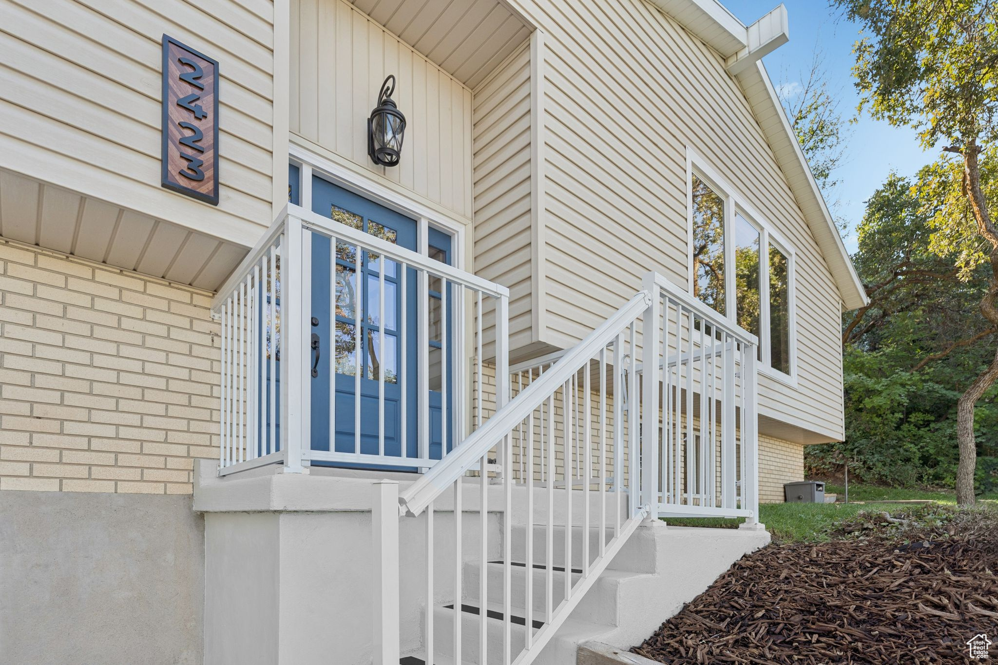 OAKRIDGE MANOR - Residential