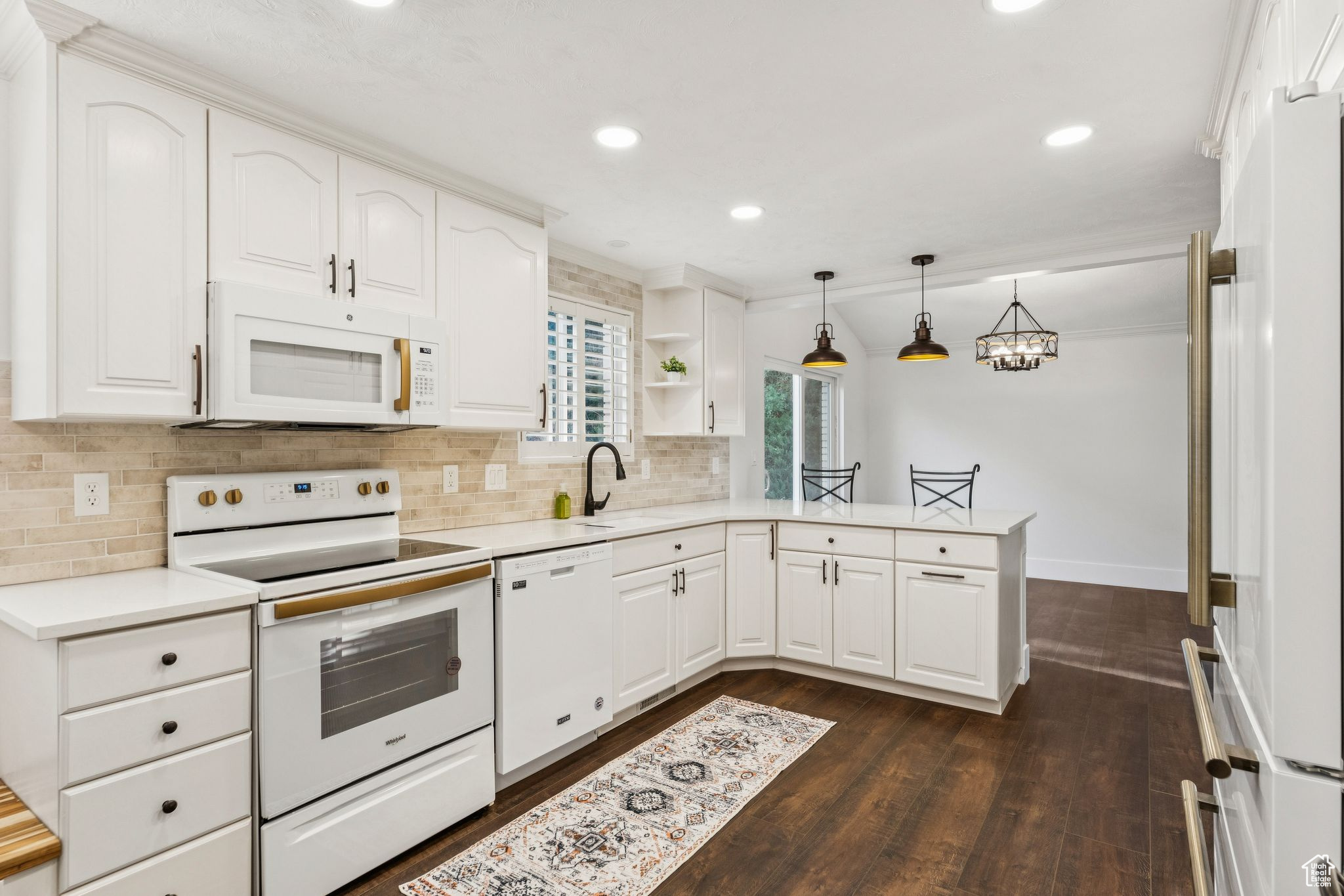 OAKRIDGE MANOR - Residential