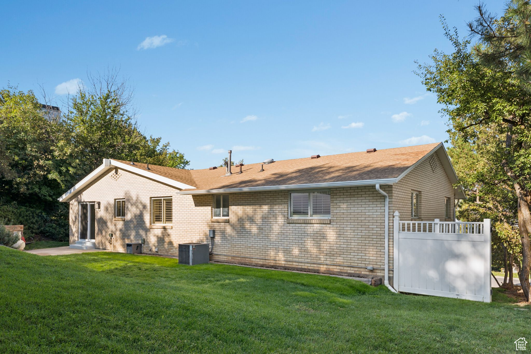 OAKRIDGE MANOR - Residential