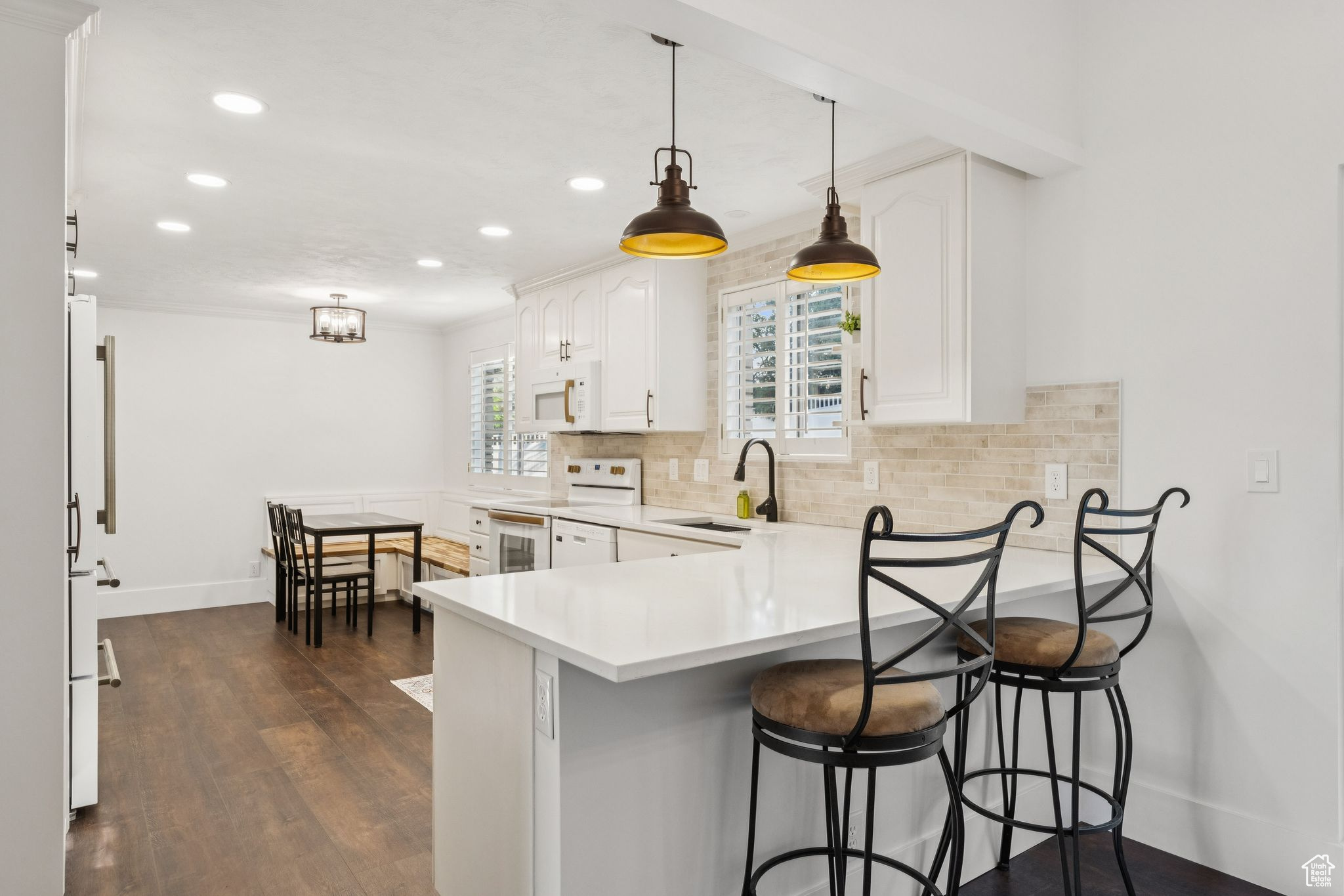 OAKRIDGE MANOR - Residential