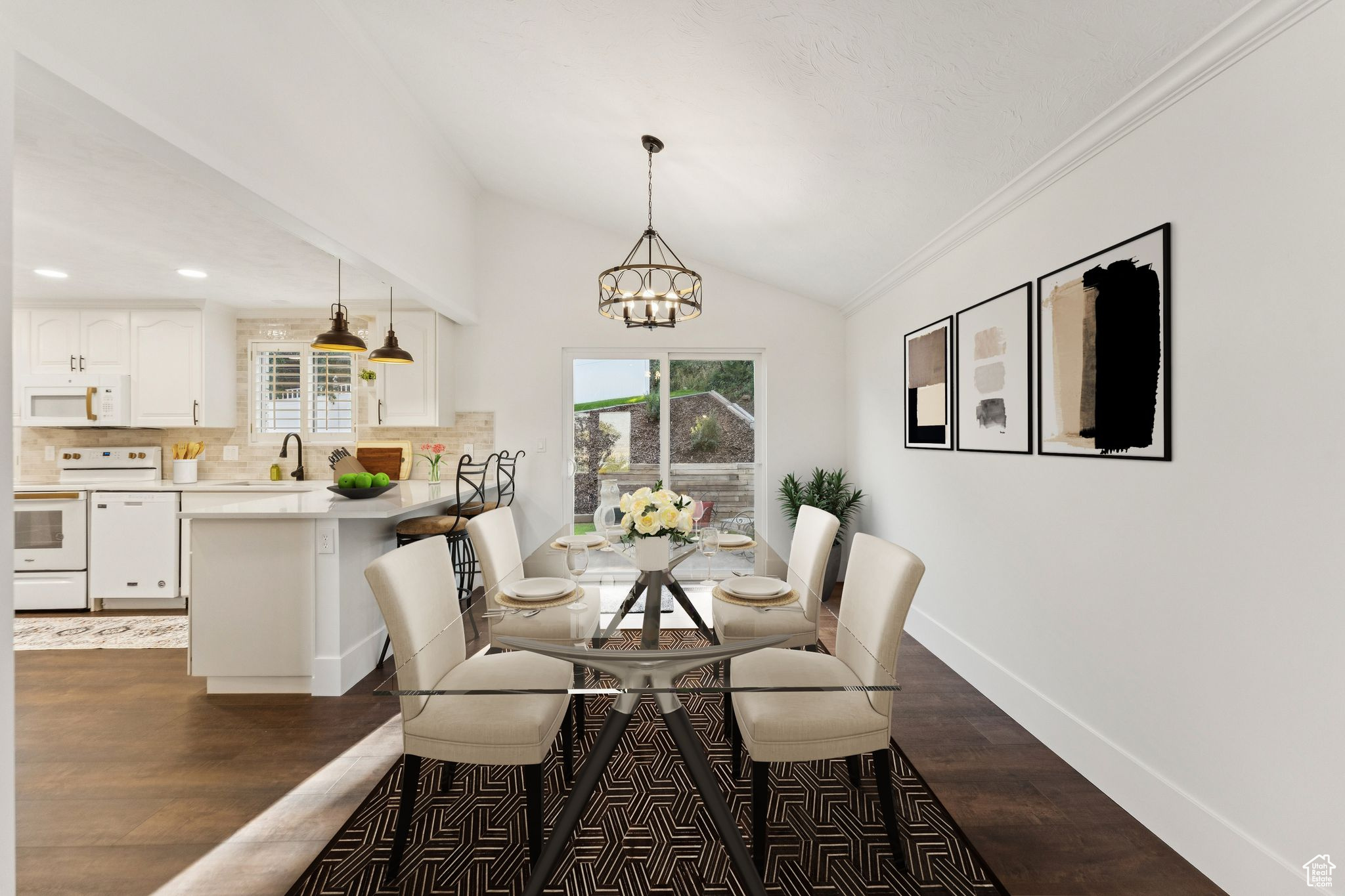 OAKRIDGE MANOR - Residential
