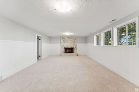 Tiny photo for 2423 S ELAINE DR E, Bountiful, UT 84010 (MLS # 2109585)