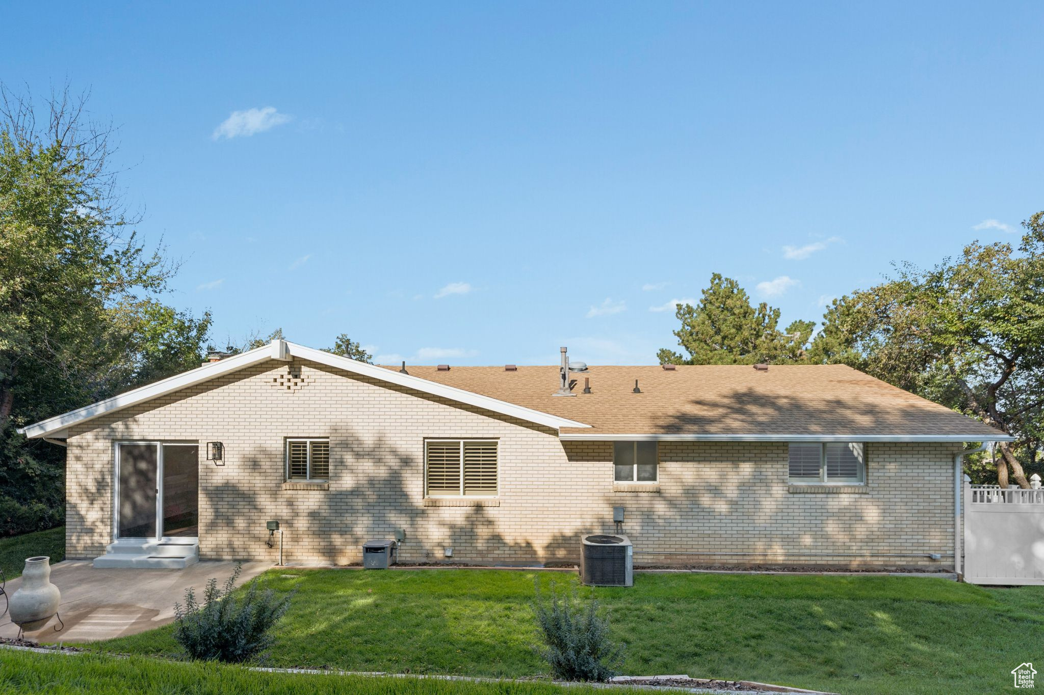 OAKRIDGE MANOR - Residential