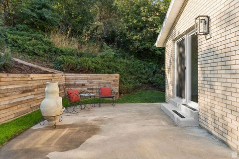 Tiny photo for 2423 S ELAINE DR E, Bountiful, UT 84010 (MLS # 2109585)